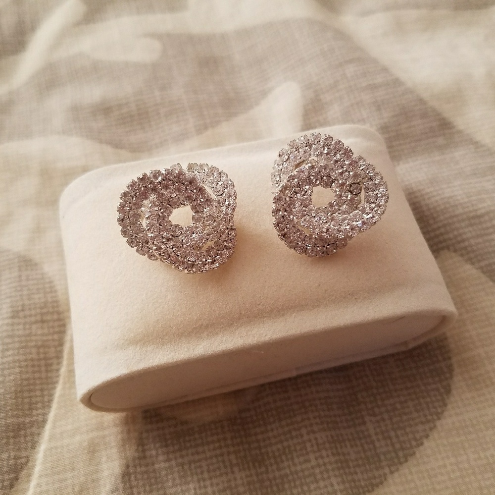 CLOSET CLOSING:  3 for $5